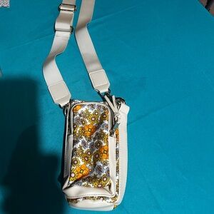 Floral White Crossbody Bag water bottle holder with zipper pocket for phone